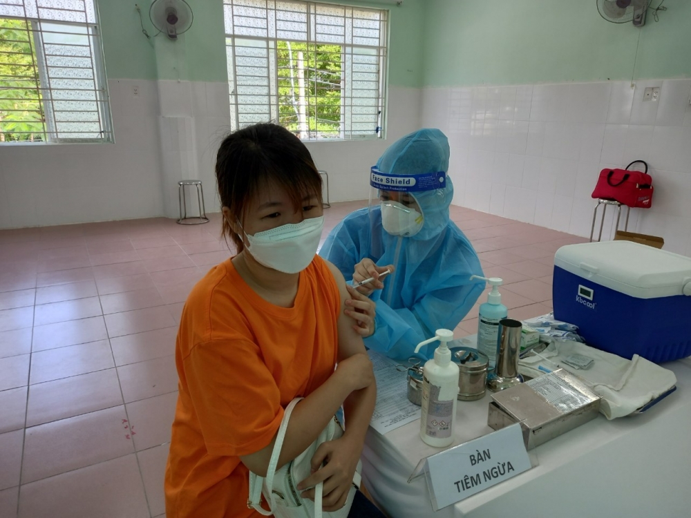 Ưu tiên vắc xin cho thành phố Hồ Chí Minh, Hà Nội và các tỉnh có nhiều khu công nghiệp