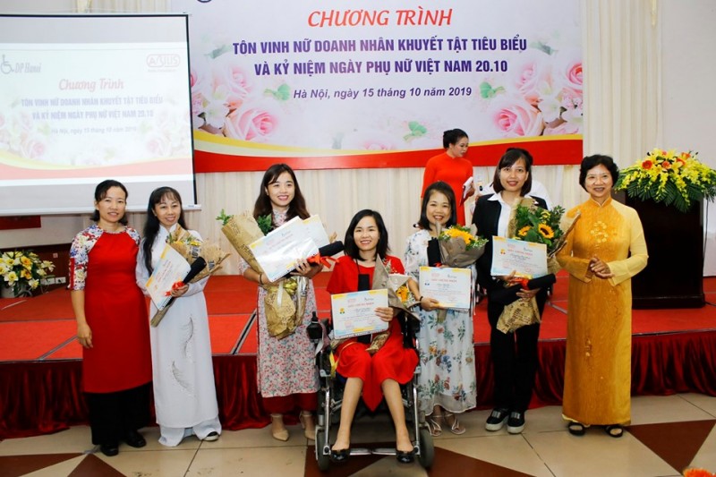 Tôn vinh nữ doanh nhân khuyết tật tiêu biểu thành phố Hà Nội