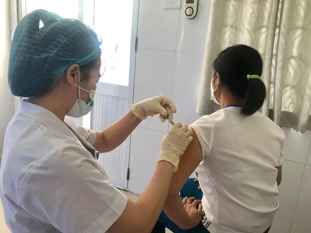 Bộ Y tế đề nghị thành phố Hồ Chí Minh xác minh, điều tra, làm rõ việc tiêm vắc xin Covid-19 thu phí