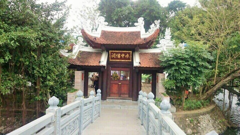 Độc đáo ngôi đền thờ "Cẩu Nhi" giữa trung tâm Hà Nội