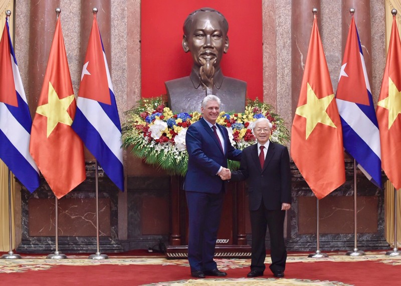 Nhân dân Việt Nam vui mừng trước những thành tựu nhân dân Cuba anh em đạt được