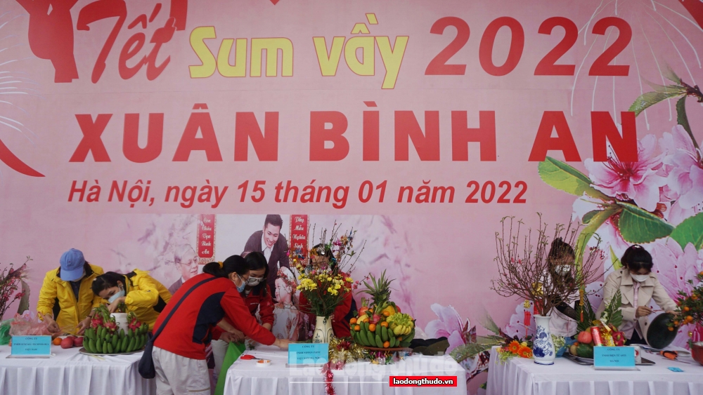 Chùm ảnh: Công nhân Thủ đô vui đón “Tết sum vầy - Xuân Bình an” năm 2022