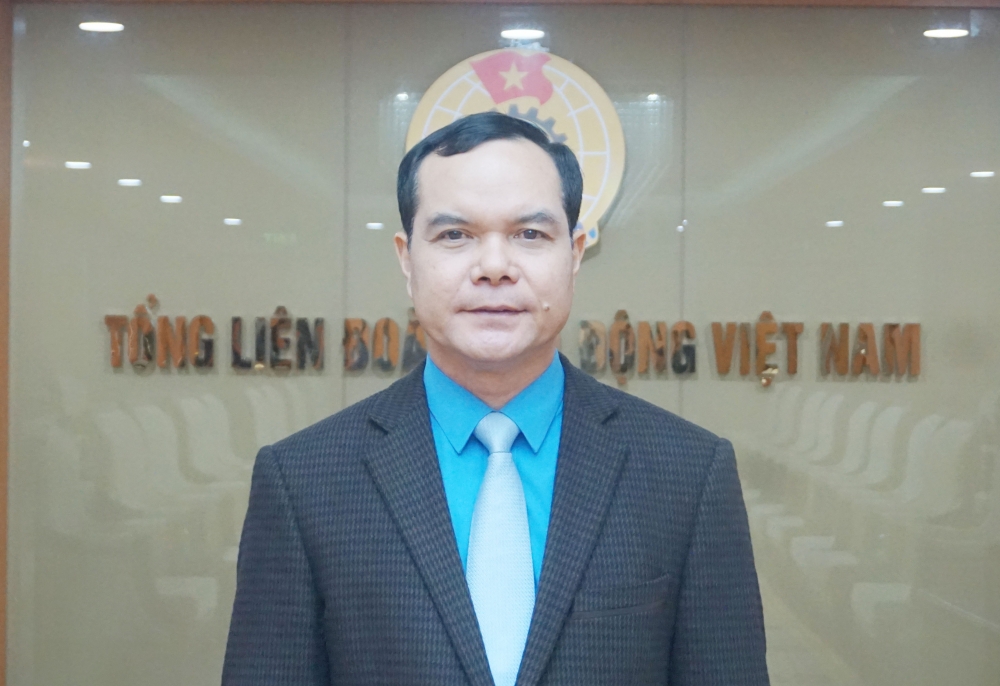 Chủ tịch Tổng Liên đoàn Nguyễn Đình Khang gửi Thư chúc mừng Năm mới tới đoàn viên, người lao động
