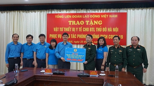 Tổng LĐLĐ Việt Nam: Trao tặng 2 tỷ đồng, động viên y bác sĩ, chiến sĩ tuyến đầu chống dịch