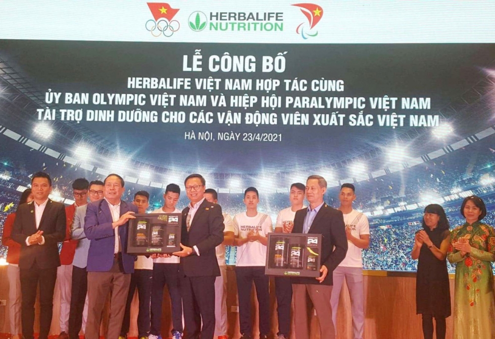 Tài trợ sản phẩm dinh dưỡng cho các vận động viên Việt Nam xuất sắc