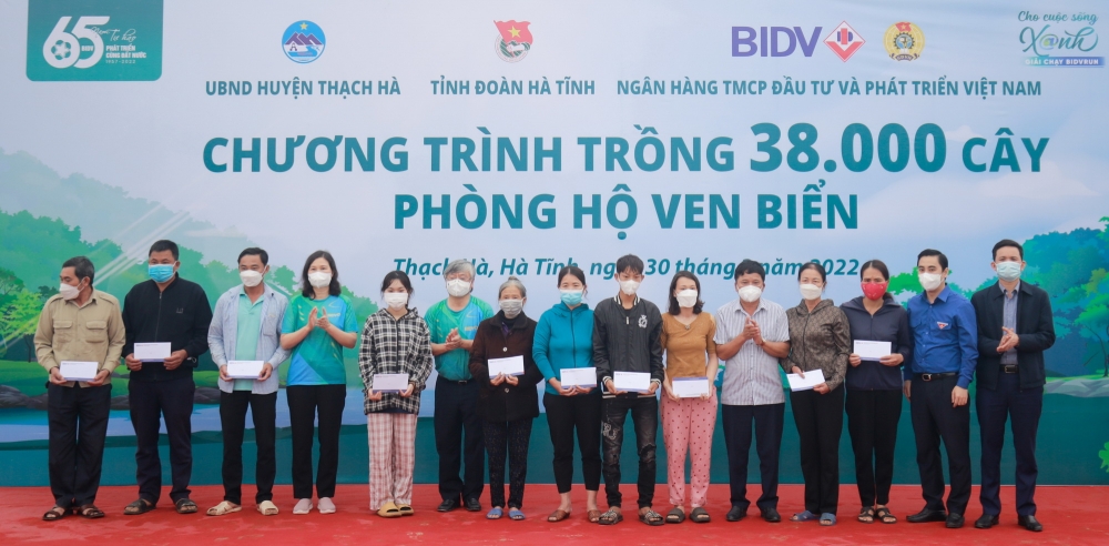 BIDV khánh thành Nhà cộng đồng tránh lũ tại Hà Tĩnh