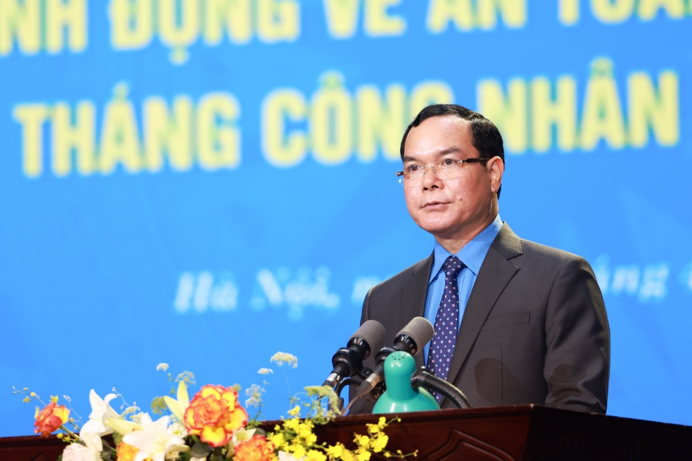 Chủ tịch Tổng Liên đoàn Lao động Việt Nam Nguyễn Đình Khang phát động Tháng Công nhân năm 2022