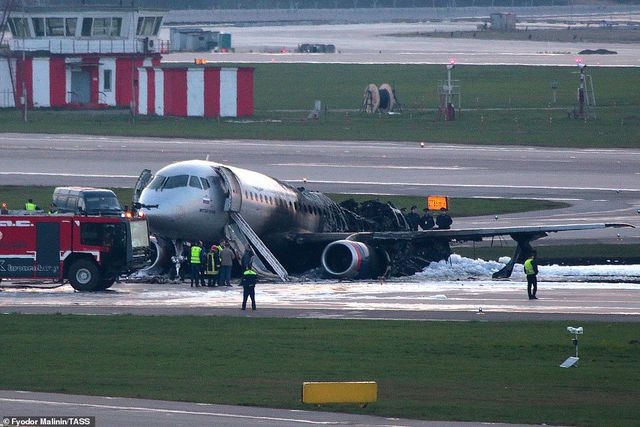 Lãnh đạo Việt Nam gửi điện thăm hỏi tới lãnh đạo Liên bang Nga vụ máy bay gặp nạn