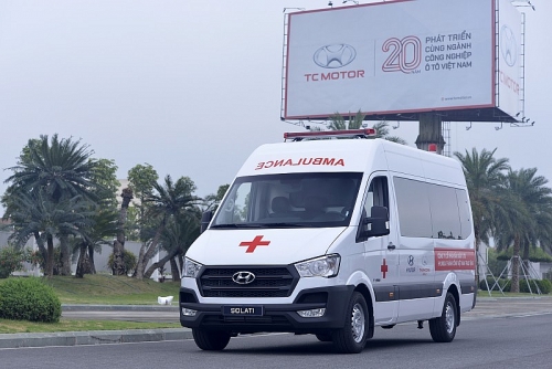 Tập đoàn Thành Công và Hyundai Motor tặng 10 xe Solati cứu thương cho các cơ sở y tế