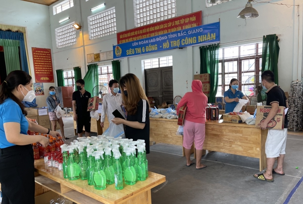 Cần lắm sự sẻ chia, giúp công nhân lao động tỉnh Bắc Giang vững tin chống dịch
