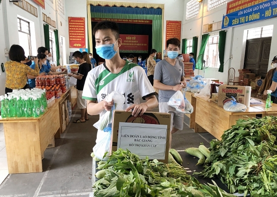 Hàng chục “Siêu thị 0 đồng” mở ra, giúp công nhân lao động tỉnh Bắc Giang vững tin chống dịch