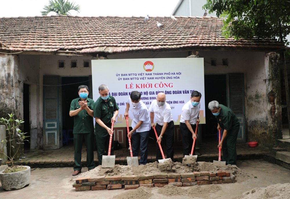 Khởi công xây dựng nhà Đại đoàn kết cho gia đình chính sách huyện Ứng Hòa