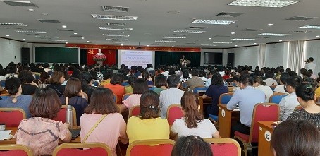 LĐLĐ quận Long Biên: Bồi dưỡng nghiệp vụ công tác tài chính và kiểm tra công đoàn