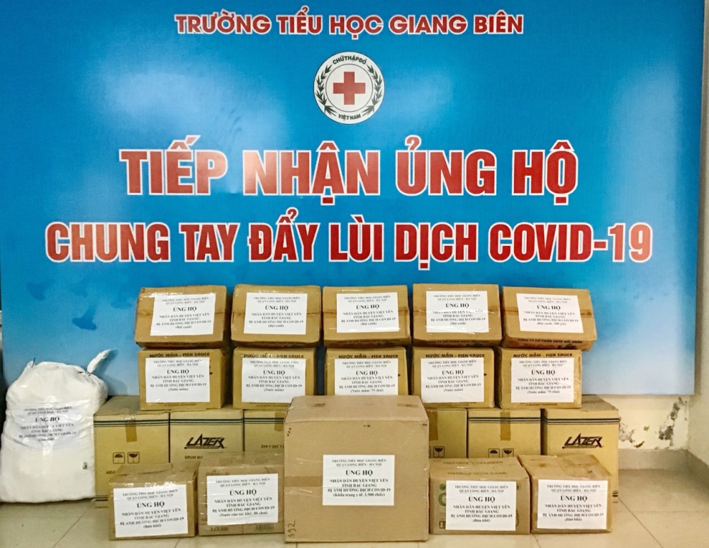 Các công đoàn cơ sở quận Long Biên chung tay hỗ trợ công nhân lao động tỉnh Bắc Giang