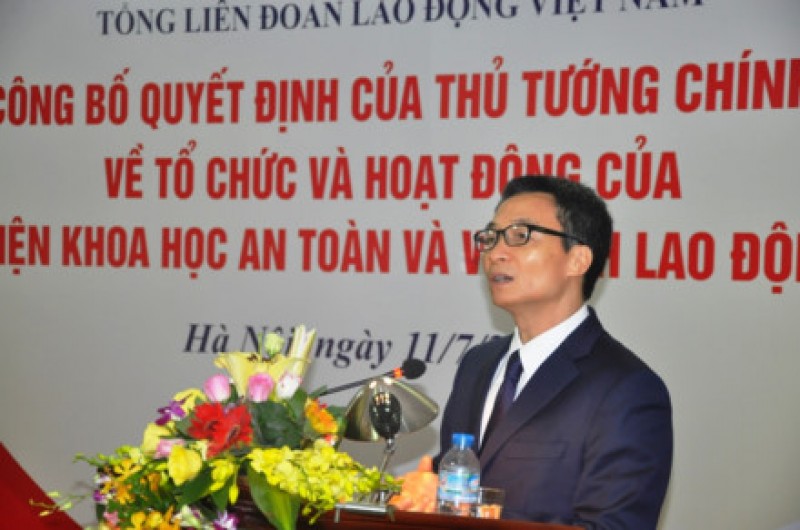 trao quyet dinh cho vien dau nganh ve an toan ve sinh lao dong