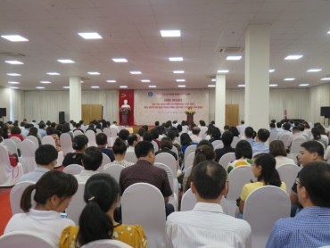BHXH Việt Nam quán triệt Nghị quyết Trung ương 7 tới người lao động