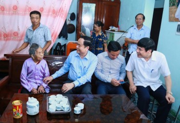 Tri ân Mẹ Việt Nam Anh hùng, gia đình chính sách tại Thanh Hóa