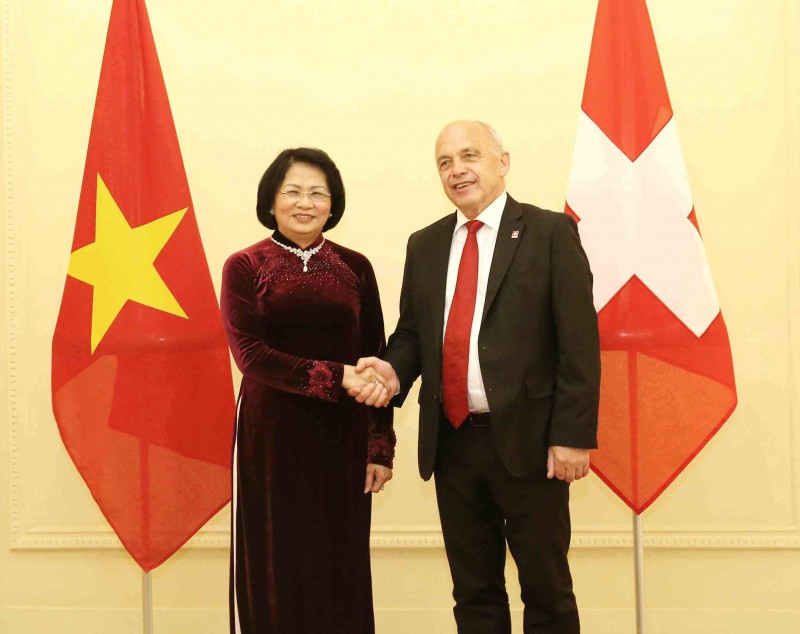 Phó Chủ tịch nước Đặng Thị Ngọc Thịnh hội kiến Tổng thống Thụy Sỹ