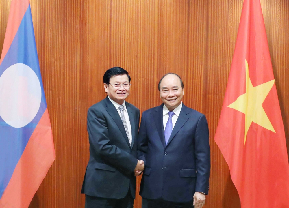 Thủ tướng Chính phủ Nguyễn Xuân Phúc hội đàm với Thủ tướng Lào