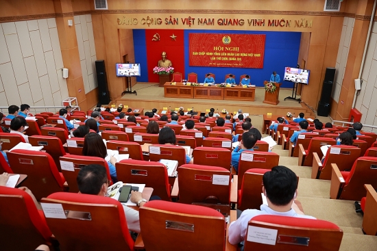 Khai mạc Hội nghị lần thứ chín, Ban Chấp hành Tổng Liên đoàn Lao động Việt Nam khóa XII
