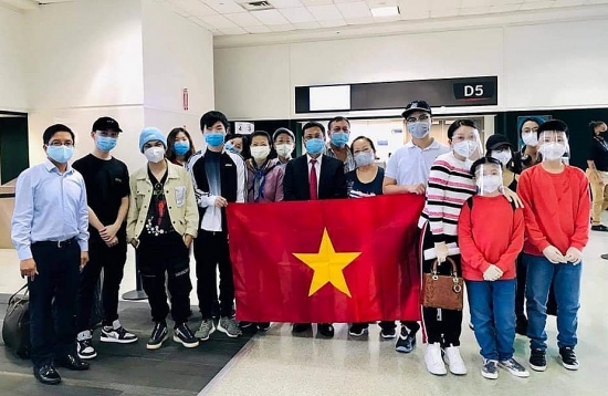 Đưa công dân Việt Nam từ Hoa Kỳ và Nhật Bản về nước