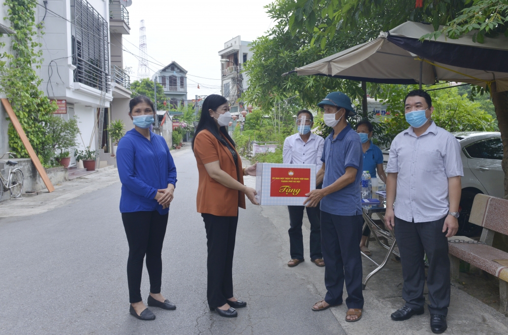 Sơn Tây: Huy động nhân dân bảo vệ “tư gia xanh”, “ngõ xóm xanh”… tiến tới “Thị xã xanh”