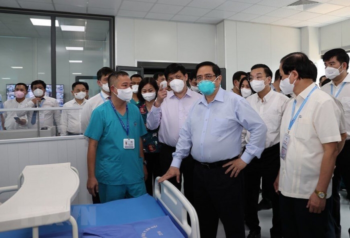 Bàn giao Hệ thống và giải pháp chiếu sáng cho Bệnh viện điều trị người bệnh Covid-19 tại Hà Nội