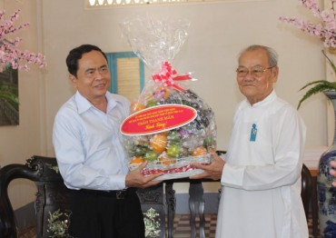 Chủ tịch Ủy ban Trung ương MTTQVN thăm Tòa Thánh Cao đài Tây Ninh