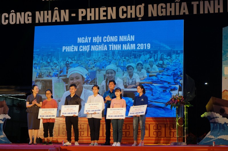 cong nhan hao huc chung vui ngay hoi cong nhan phien cho nghia tinh nam 2019