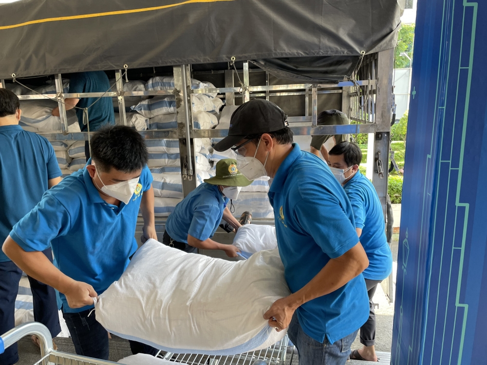 Chi 40 tỷ đồng hỗ trợ khẩn cấp lần 2 cho đoàn viên, công nhân lao động thành phố Hồ Chí Minh