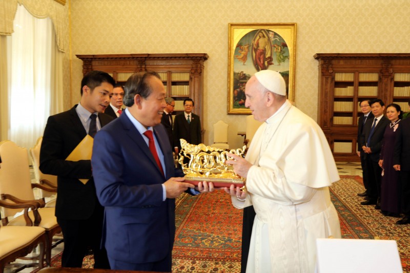 Phó Thủ tướng thường trực Trương Hòa Bình thăm Tòa thánh Vatican
