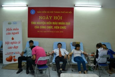 Cán bộ, đoàn viên BHXH Hà Nội tham gia hiến máu cứu người