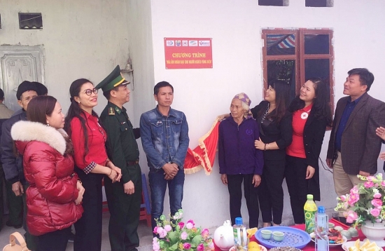 Trao "Mái ấm nhân đạo cho người nghèo vùng biên" tỉnh Lạng Sơn