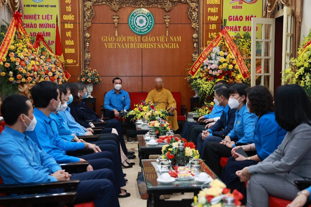 Đoàn Chủ tịch Tổng LĐLĐ Việt Nam chúc mừng Giáo hội Phật giáo Việt Nam nhân kỷ niệm 40 năm Ngày thành lập