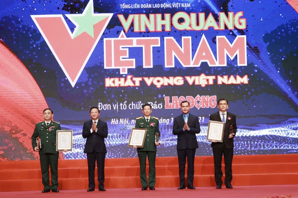 “Vinh quang Việt Nam” năm 2021: Tôn vinh 9 tập thể, cá nhân không ngừng sáng tạo