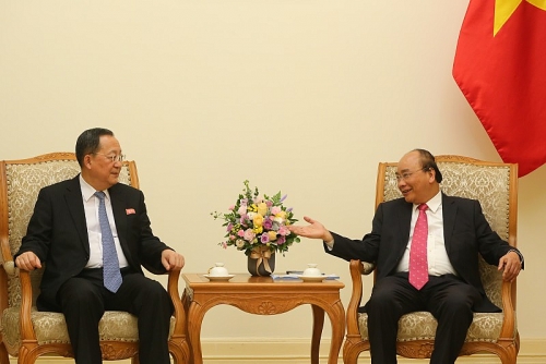 Thủ tướng Chính phủ Nguyễn Xuân Phúc tiếp Bộ trưởng Ngoại giao Triều Tiên