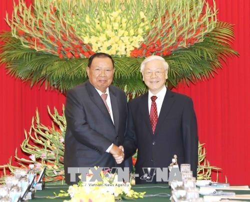 Lãnh đạo Đảng, Nhà nước Việt Nam gửi Điện mừng kỷ niệm 45 năm Quốc khánh nước CHDCND Lào