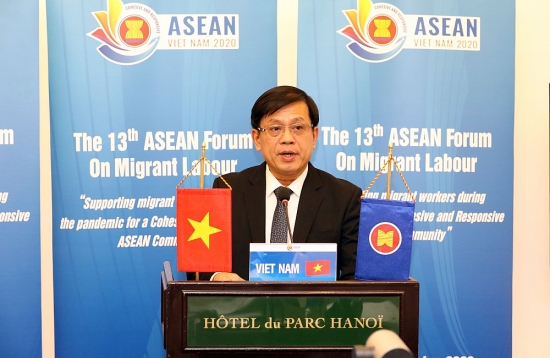 Hỗ trợ lao động di cư trong đại dịch hướng tới Cộng đồng ASEAN gắn kết và chủ động thích ứng
