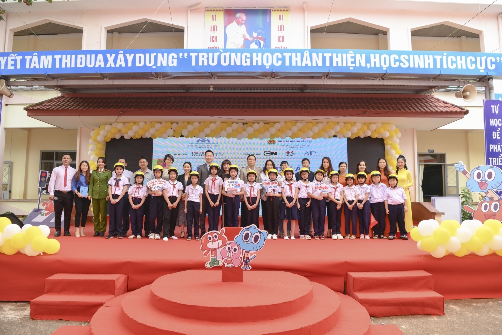Khởi động dự án “Đến trường an toàn” tại Bắc Giang và Đắk Lắk