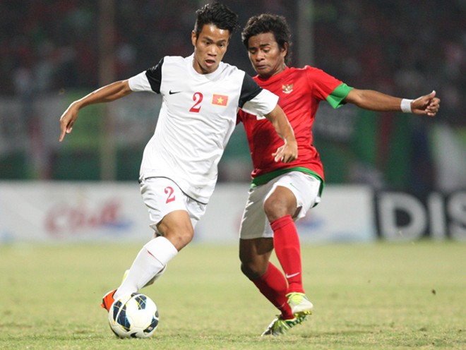 HLV Lê Thụy Hải: 'U19 đá đẹp mà không thắng thì vứt' HLV Lê Thụy Hải: 'U19 đá đẹp mà không thắng thì vứt'