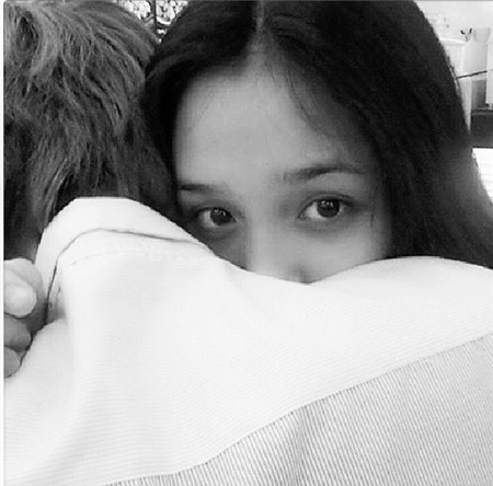 Bí quyết khoe người yêu của các người đẹp Việt