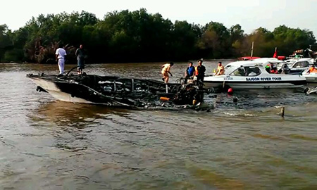 Hết hồn du lịch tàu cánh ngầm Ảnh minh họa