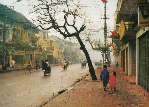 Nhiều người vẫn nhớ về hình ảnh đường phố Hà Nội vắng lặng trong dịp Tết năm xưa. Ảnh: st.