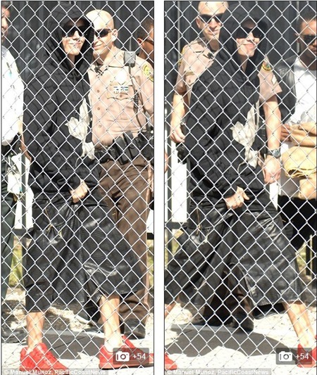 Justin Bieber vẫn vênh váo dù phải hầu tòa