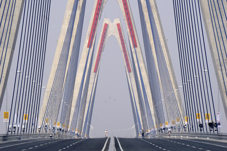 Cầu Nhật T&acirc;n sẵn s&agrave;ng trước ng&agrave;y th&ocirc;ng xe