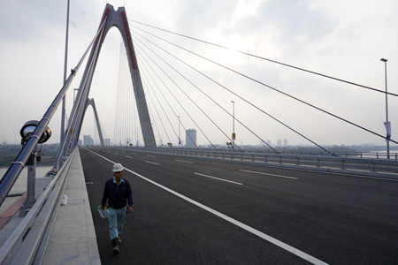 Cầu Nhật Tân sẵn sàng trước ngày thông xe