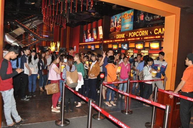 Quả tim máu' phá vỡ mọi kỷ lục doanh phu phòng vé