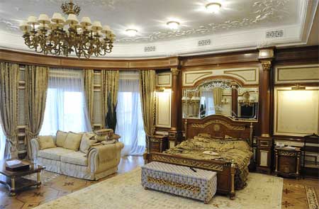 Cận cảnh, dinh thự ,xa hoa , TT Ukraina