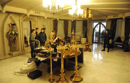 Cận cảnh, dinh thự ,xa hoa , TT Ukraina