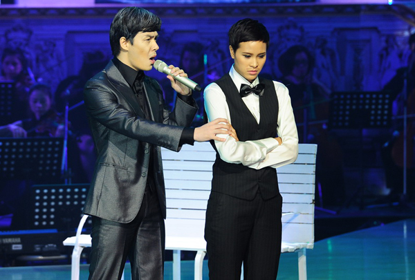 Nathan Lee cũng không đạt được tổng điểm tuyệt đối như ở phần đầu chương trình khi hát aria 'Về miền quê Provence'. Giám khảo Ngọc Tuyền cho rằng, nam ca sĩ chưa tiết chế được phần rung giọng và câu bắt đầu bài hát chưa mượt mà. Anh có 38,5.